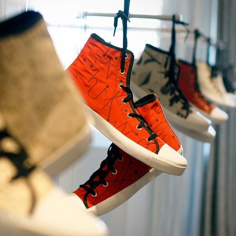 Импорт текстильной обуви в России растет