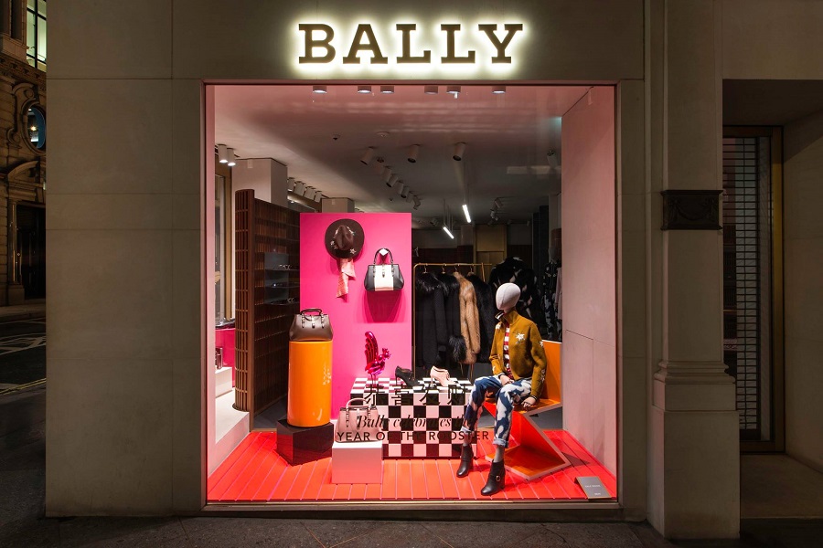 Новая витрина флагманского бутика Bally в Лондоне