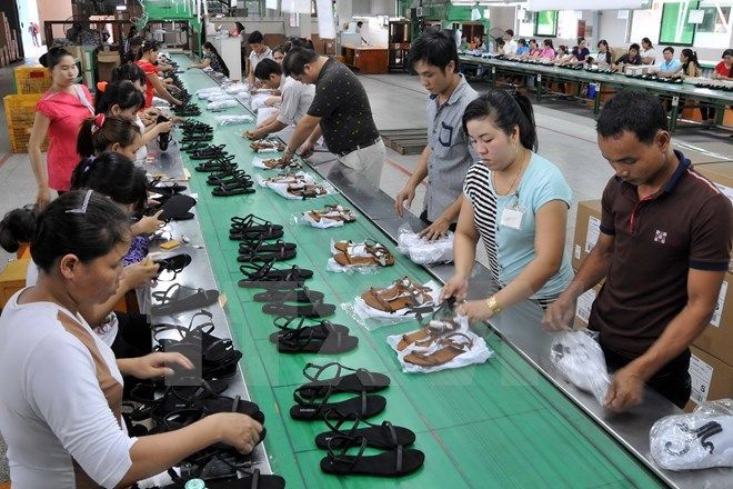 Вьетнам наращивает экспорт обуви и кожевенной продукции