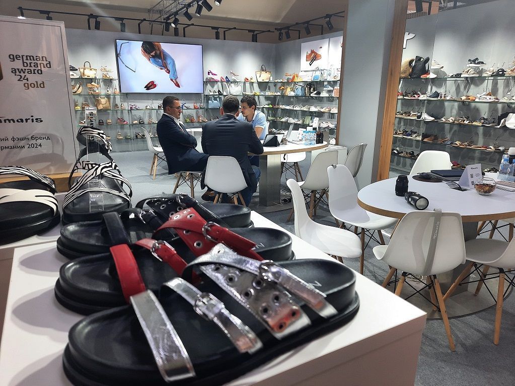 Se inauguró en Moscú la exposición de calzado y accesorios Euro Shoes.