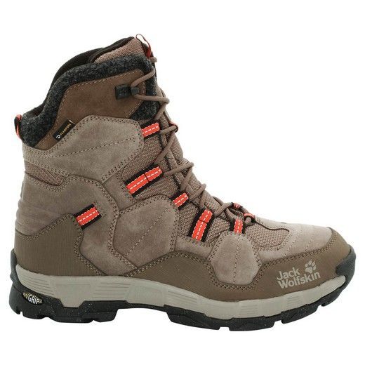 Jack Wolfskin presentó una colección de zapatos de invierno.