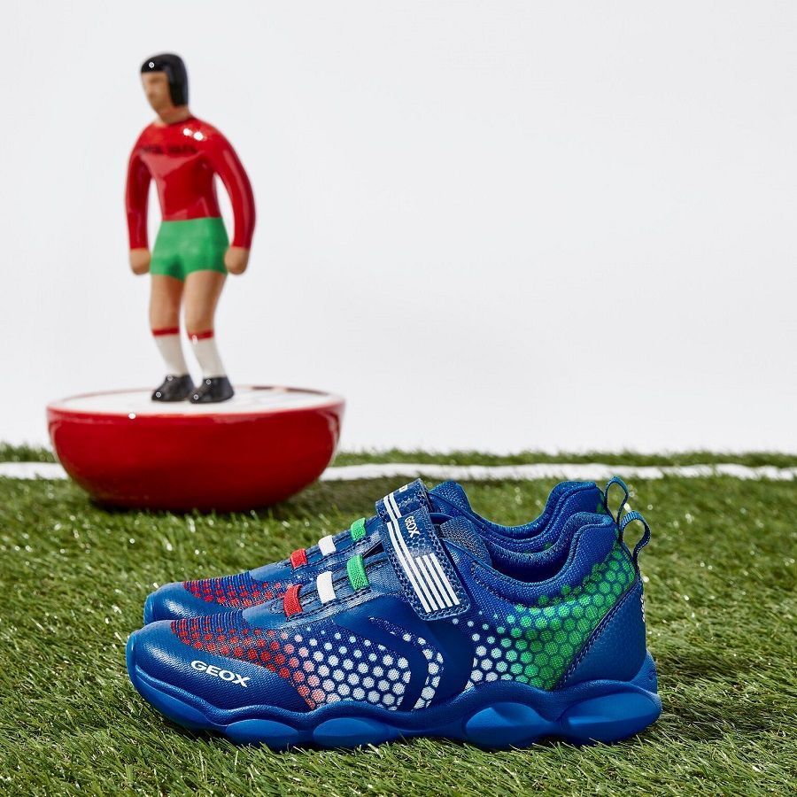 Geox has released a capsule collection of shoes for children for the World Cup-2018