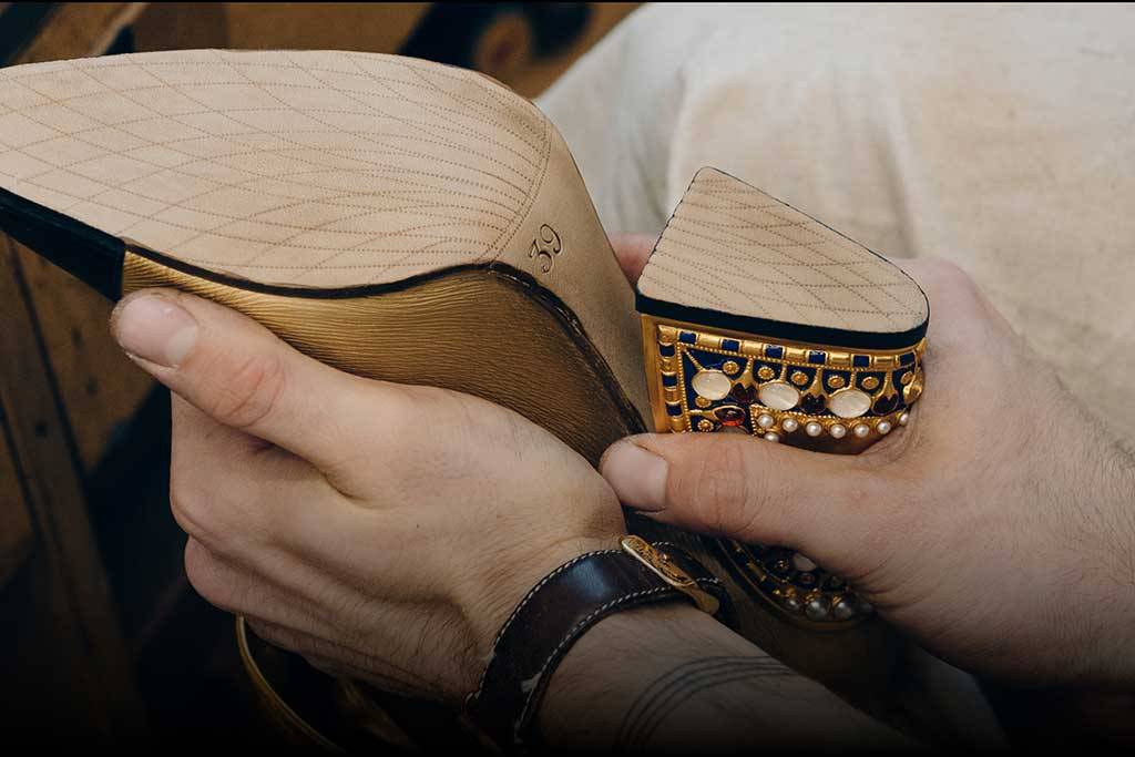 In the Massaro workshop, photo: Footwearnews.com