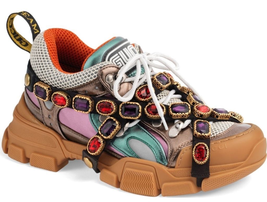 Gucci предложил пару сникерсов за $1600