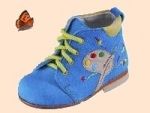 Kotofey ha introdotto oltre 500 nuovi modelli di scarpe per bambini