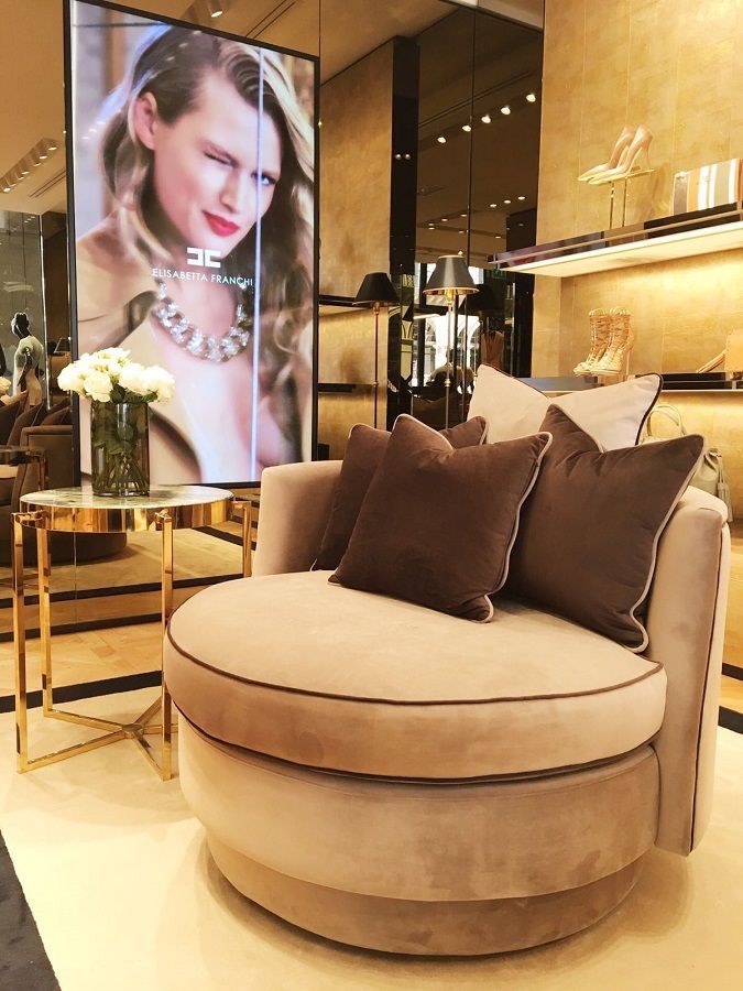 In Paris, the opening of the boutique Elisabetta Franchi