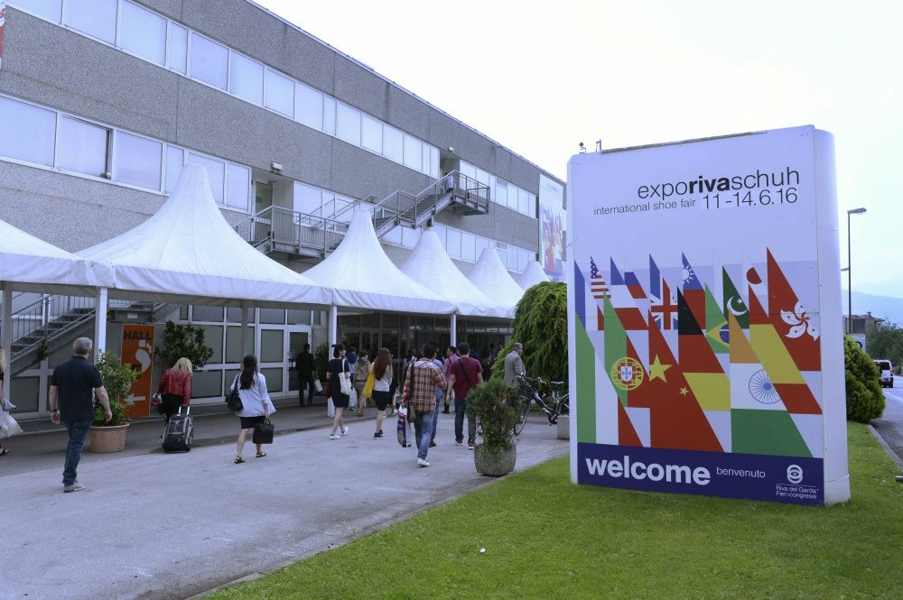 Тенденции лета/2017 на EXPO RIVA SCHUH