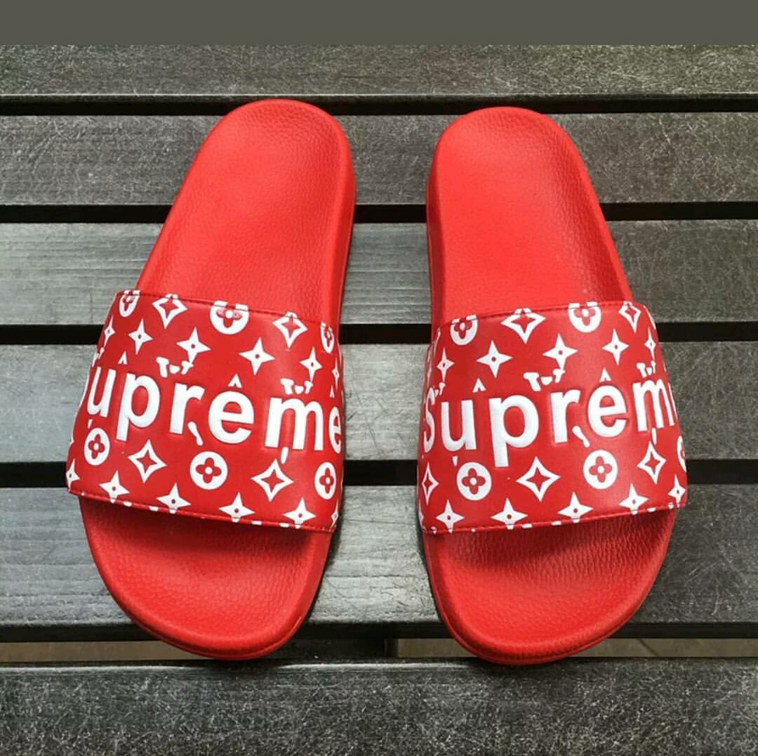 Louis Vuitton X Supreme Popup Store png images