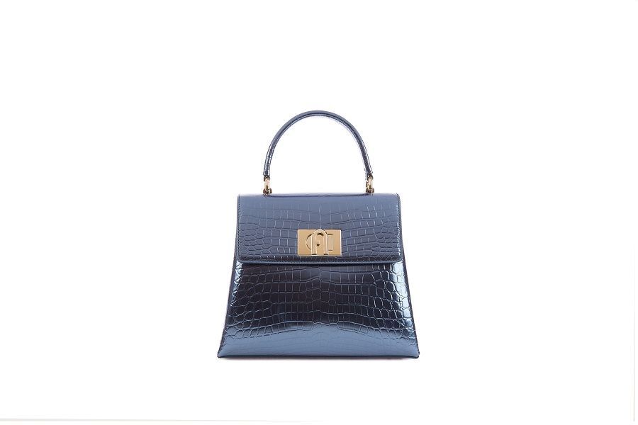 Furla presented the collection autumn winter 2020 21 in Milan