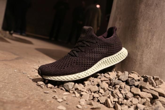 Adidas запускает массовое производство кроссовок 3D-печати