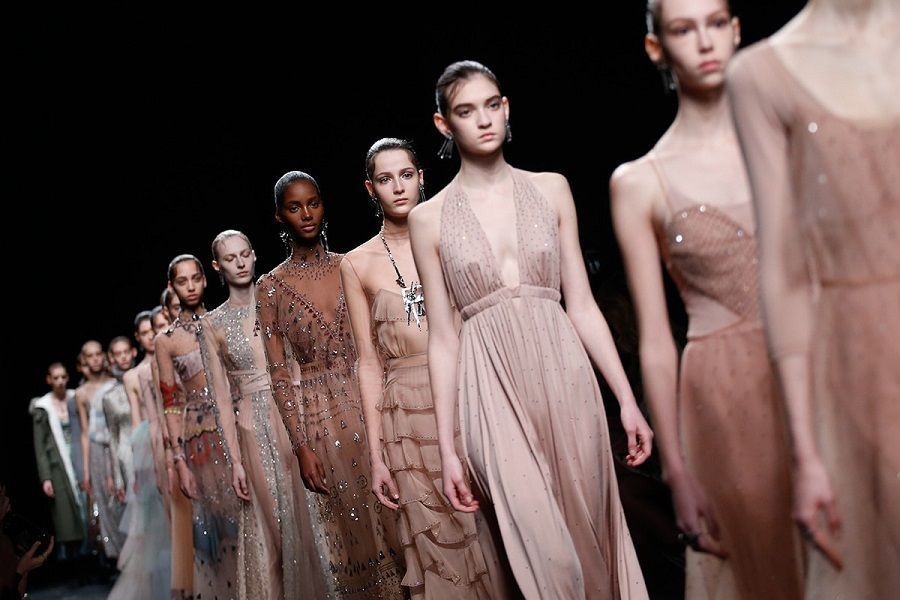 En cuanto a la Semana de la Moda de París: 19 desfiles de moda