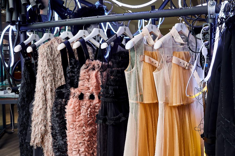 Neujahrs-Pop-up-Geschäft Comme Des Garçons, Kaufhaus Tsvetnoy, Moskau, Dezember 2020