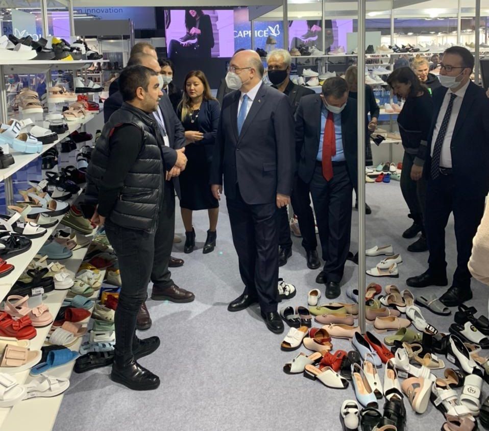 L'ambasciatore turco in Russia Mehmet Samsar - di nuovo a Euro Shoes