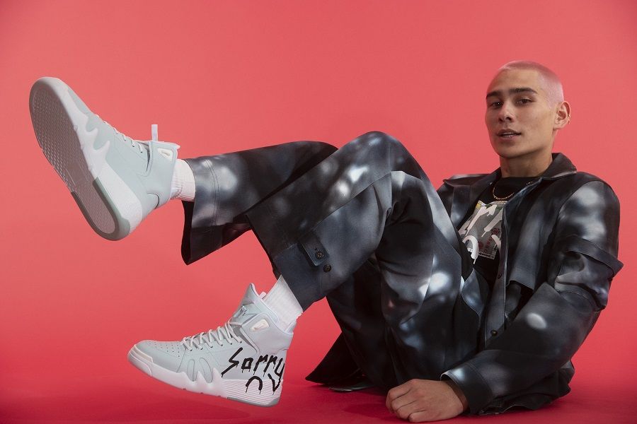 Giuseppe Zanotti ha rilasciato una collaborazione con lo skater americano Evan Mock