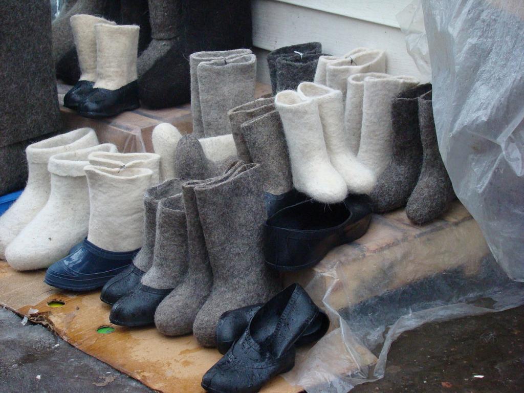 Wildberries fixes the growth in demand for felt boots and galoshes