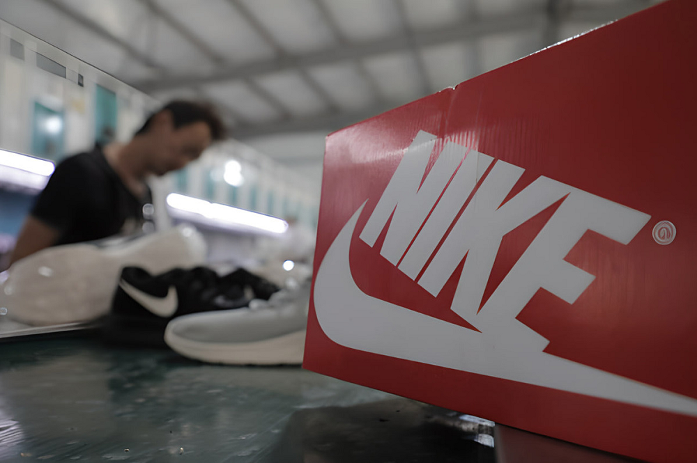 В Узбекистане запущено производство кроссовок Nike 
