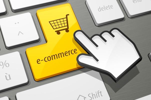 АКИТ предлагает обязать интернет-магазины принимать к оплате карточки