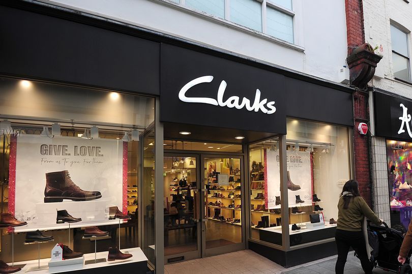 Clarks подумывает о закрытии некоторых своих магазинов в Великобритании