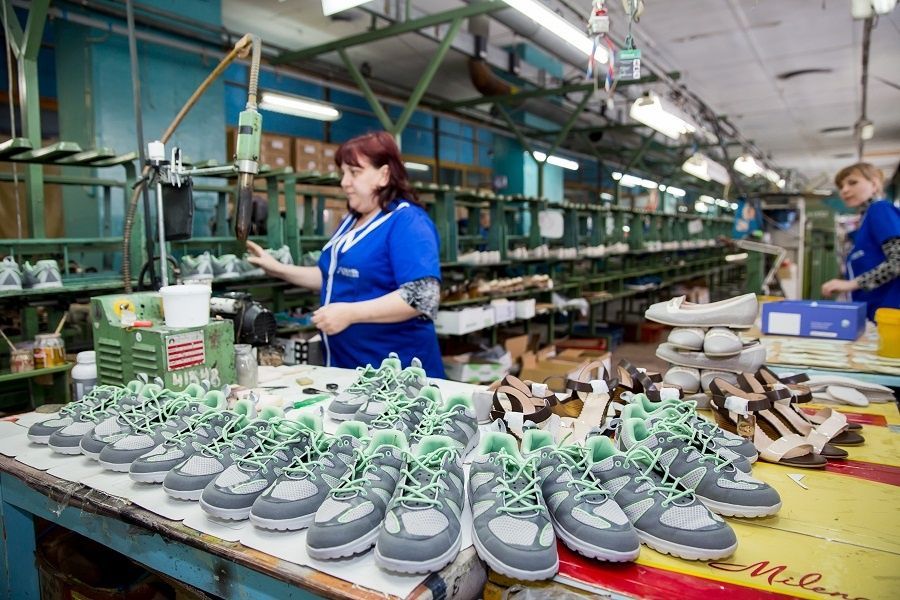 The prospects for the development of shoe production were discussed in Novosibirsk