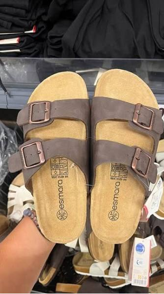 Birkenstock  борется с подделками своих сандалий с дисканутерами Lidl