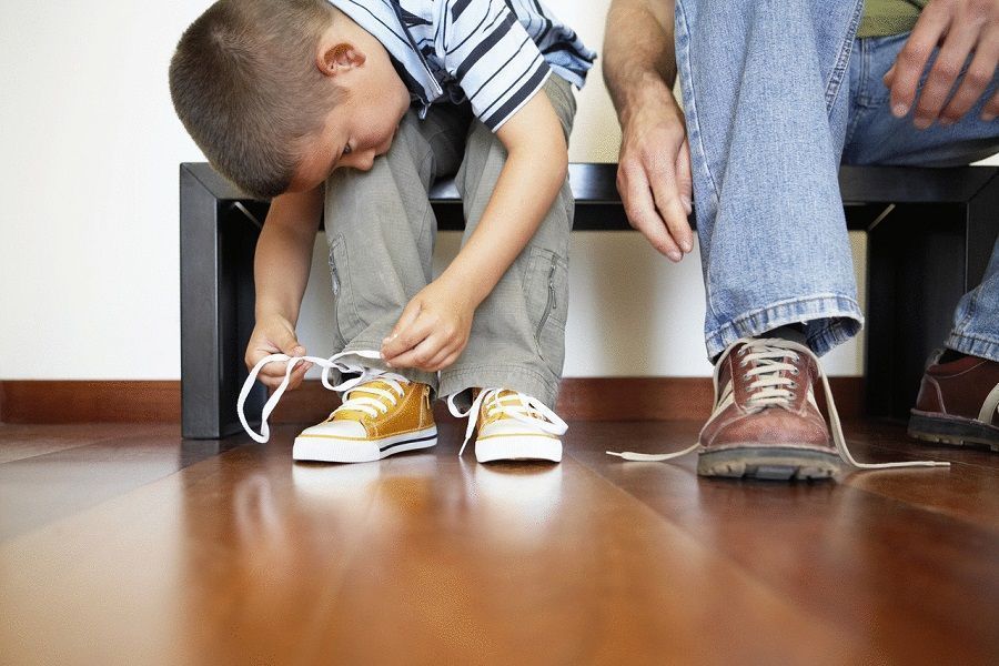 Russian consumers exceeded planned spending on clothes and shoes