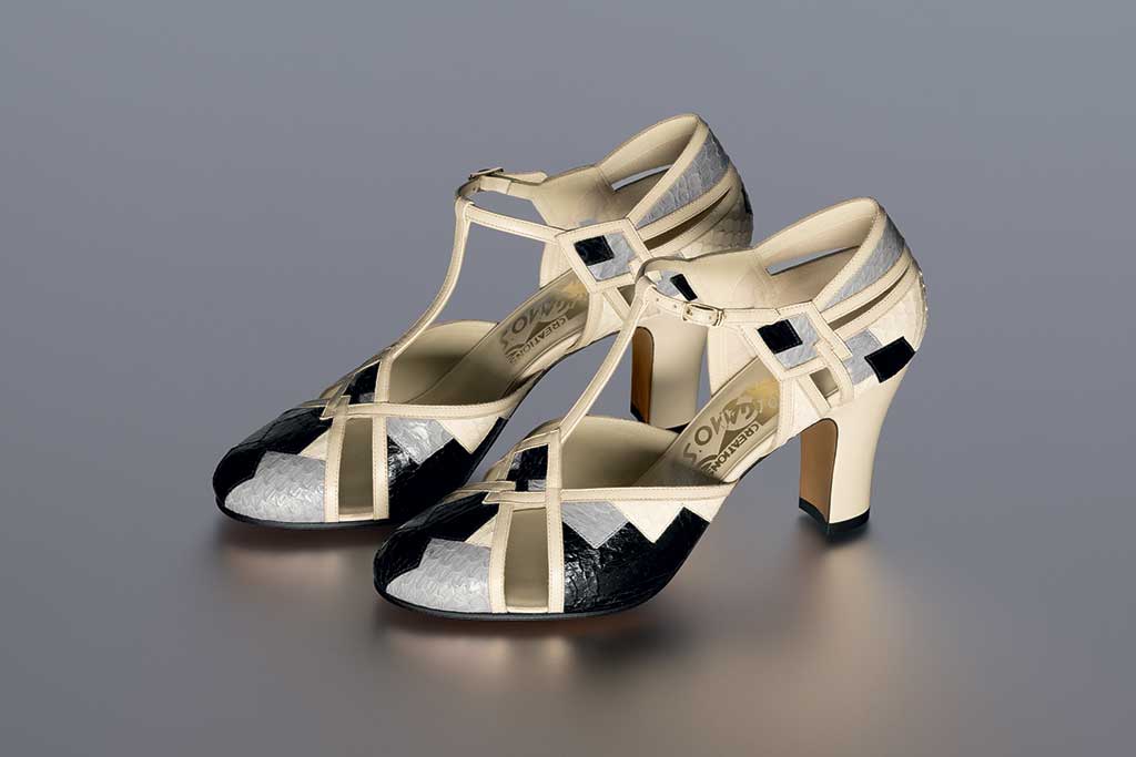 Salvatore Ferragamo, Schauspielerin Joan Crawford Sandalen Foxtrot