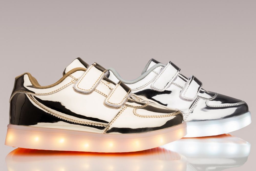 Flashy's offers LED sneakers for adults