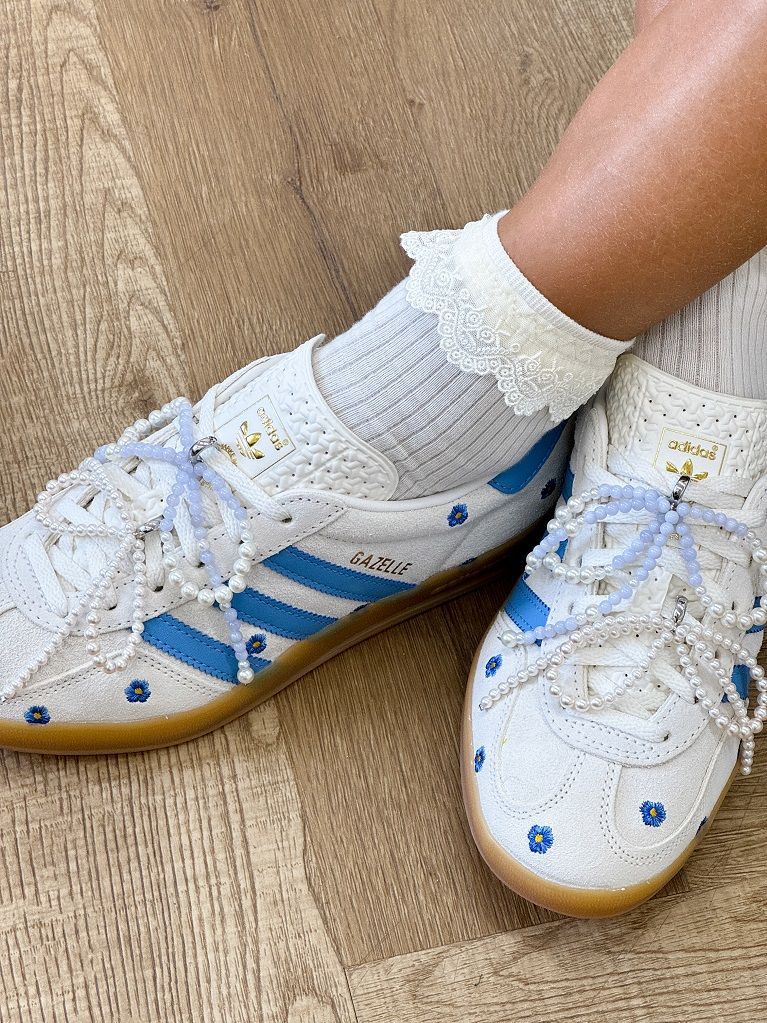 Lamoda Sport and jewelry chain VIVA LA VIKA launch pop-up for sneaker customization