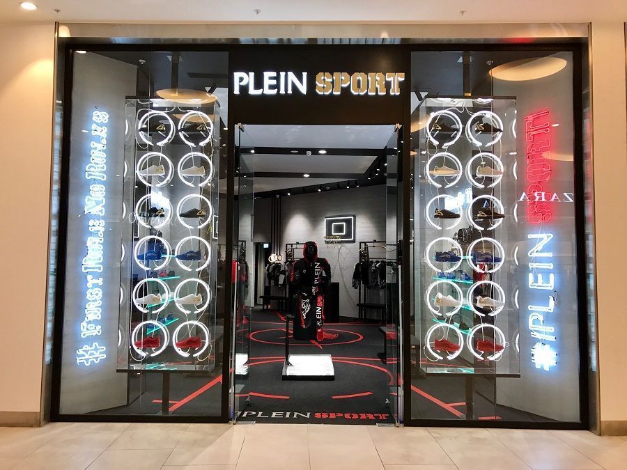 В Москве в ТЦ «Метрополис» открылся первый бутик Plein Sport