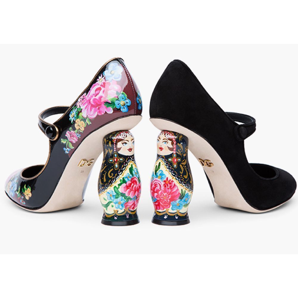 Dolce & Gabbana has released a collection of shoes and accessories "Matryoshka"