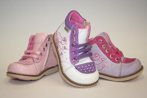Botinok.ru made a rating of popularity of brands of children's shoes