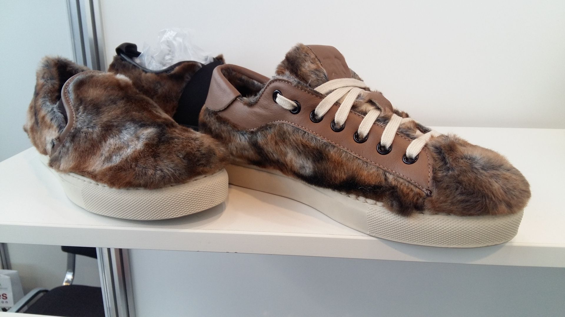 Viadellexille sneakers at Euro Shoes Premiere Collection