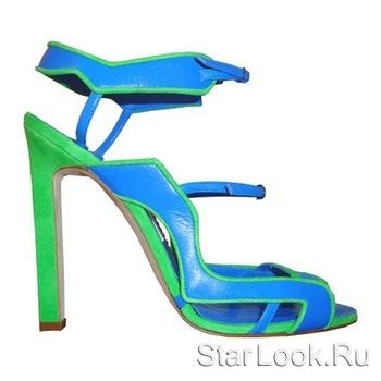 Canary Islands inspired by Manolo Blahnik! to the “Russian” collection