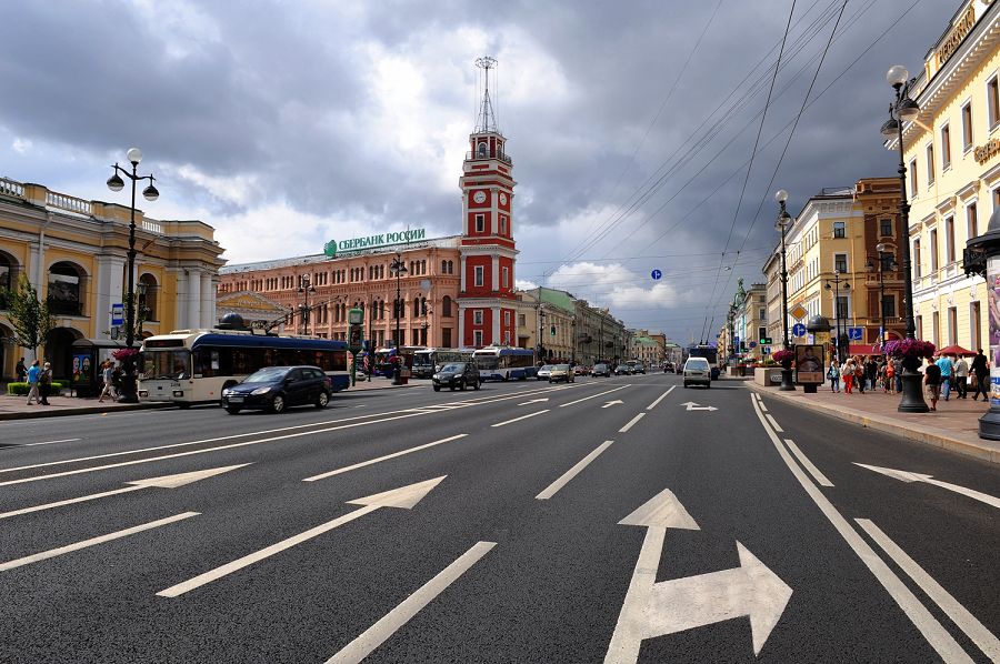 Since April 2022, 108 new outlets have opened in the center of St. Petersburg