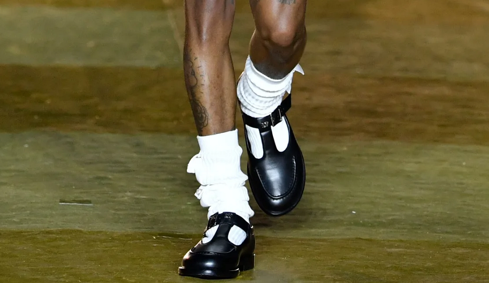 vuitton sock shoes