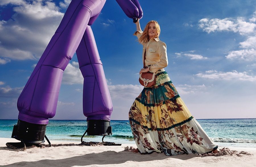 Pinko invites to dance in new spring / summer '21 ad campaign