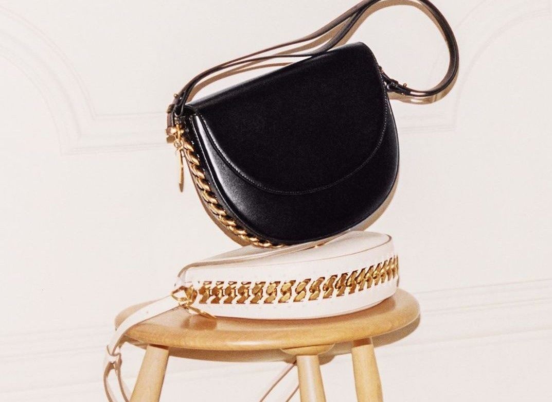 Pilzledertasche erschien in der Stella McCartney-Kollektion