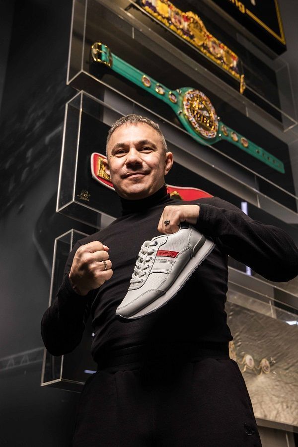 Kostya Tszyu and Quattrocomforto