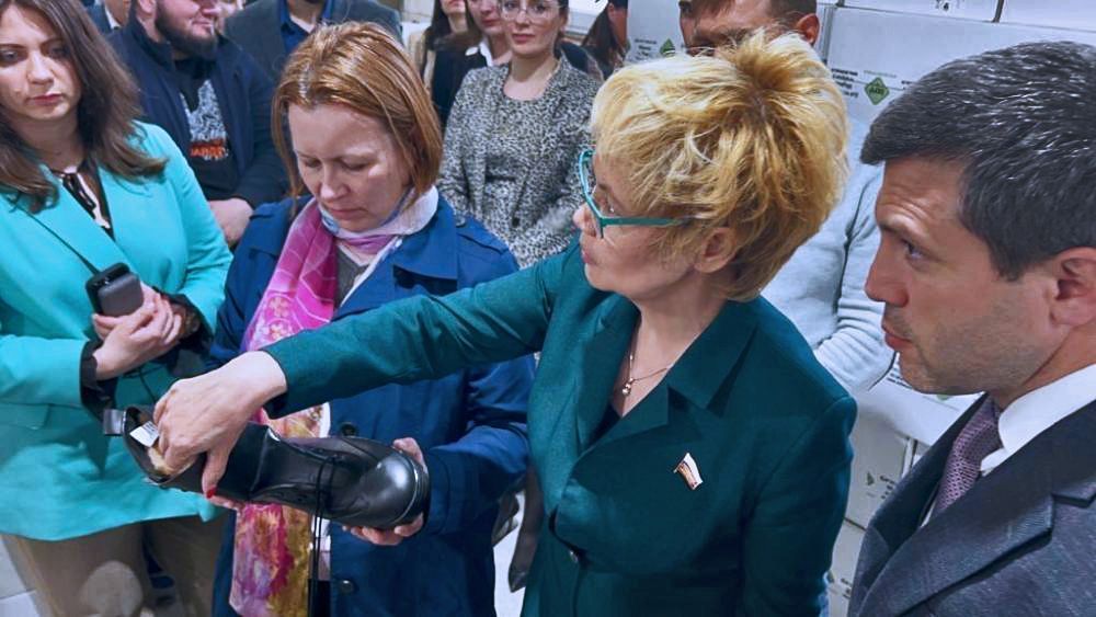 Tavola rotonda con i rappresentanti dei calzaturifici del Daghestan con il supporto del Ministero dell'Industria e del Commercio e della NOBS