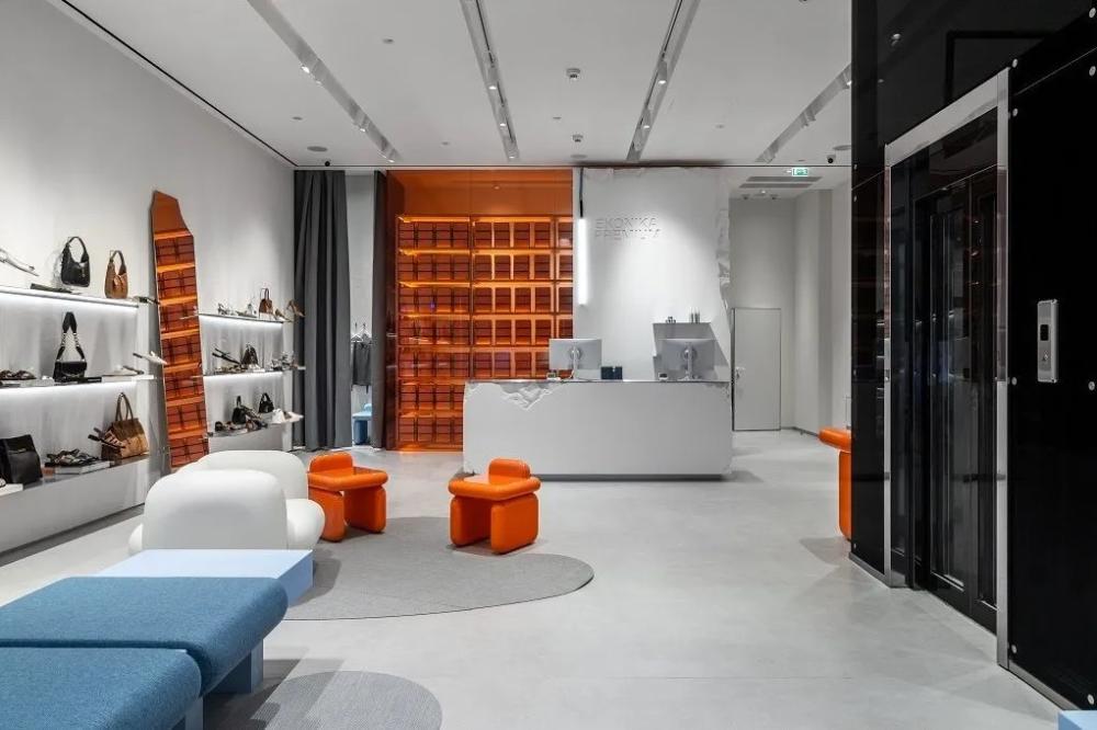EKONIKA concept store in Moscow in the Atrium shopping mall
