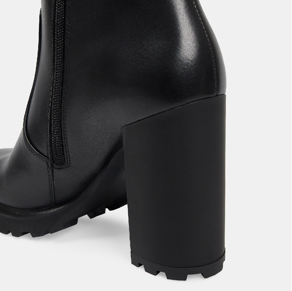 Moscow factories increased shoe production by 19,2%