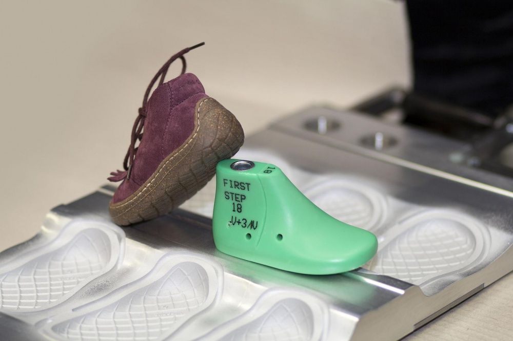 Fagus-GreCon: Shoe pads, design and sole molds from one source