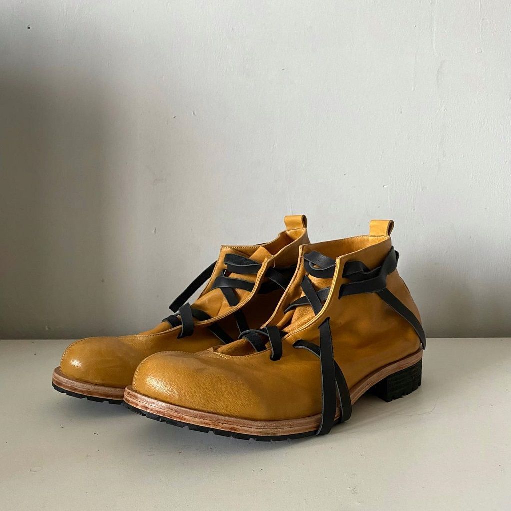 Modello di scarpa della collezione “RUST” del vincitore di Shoes Style Alexander Grigoriev