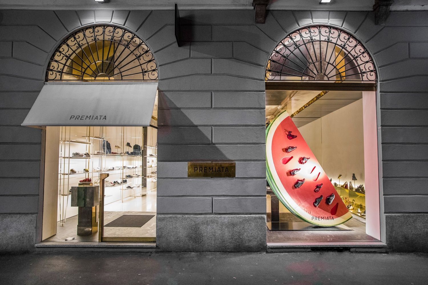 Premiata decorated a display case with a watermelon slice