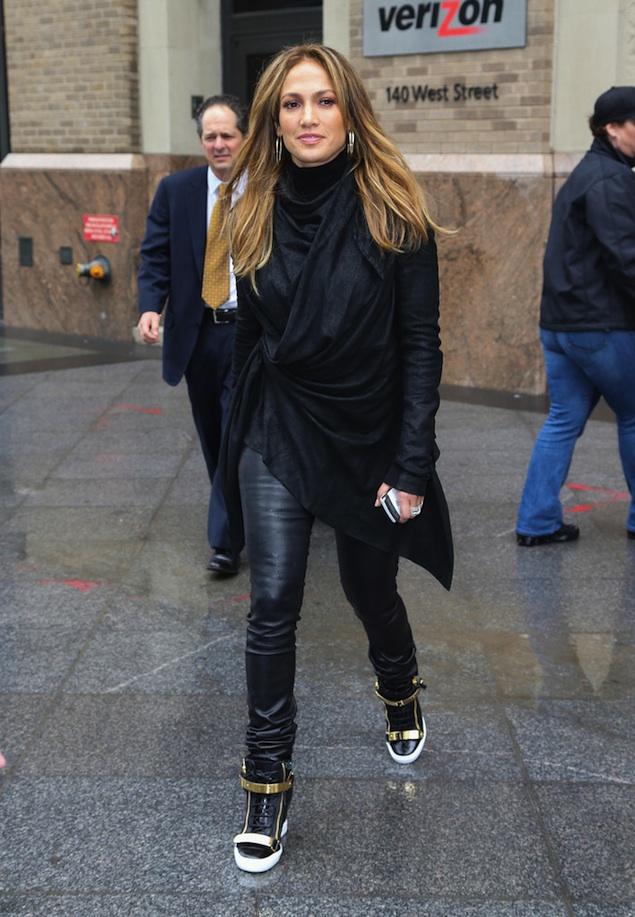 Giuseppe Zanotti collaborates with Jennifer Lopez