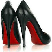 Louboutin tomado bajo guardia