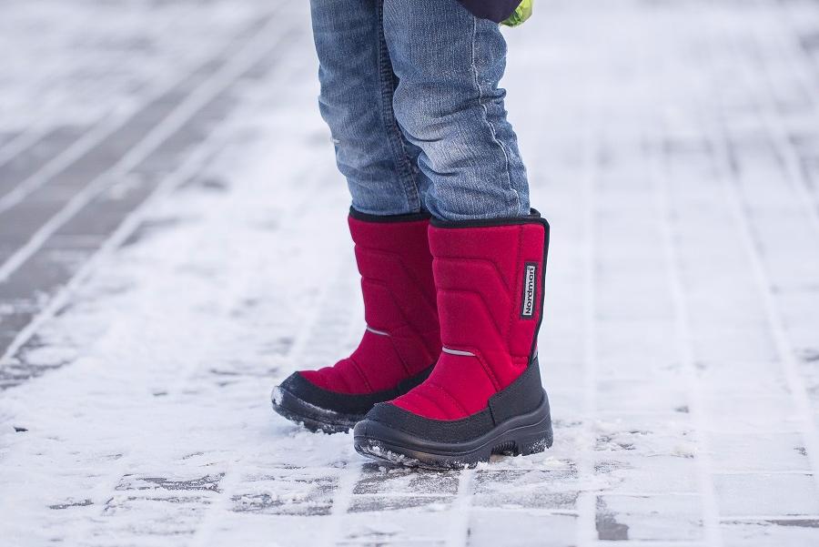 Nordman offers children's shoes for frost and slush