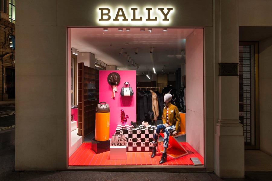 Nuova vetrina nella boutique di punta di Bally a Londra