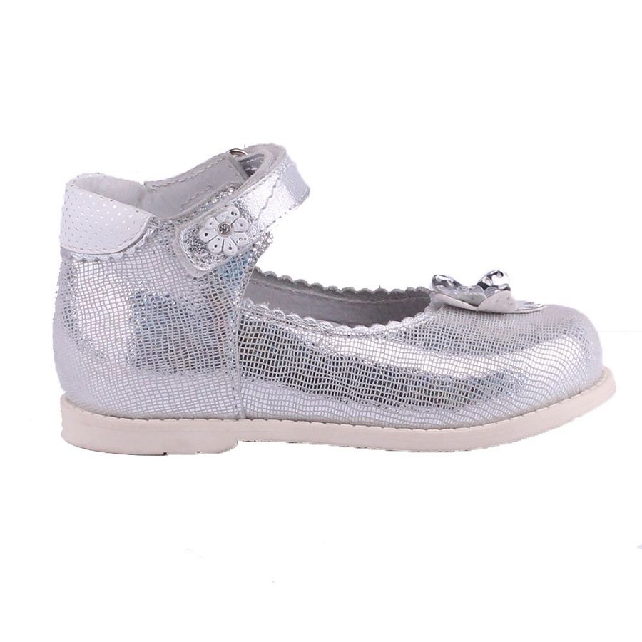 Children's shoes from the festive collection Elegami