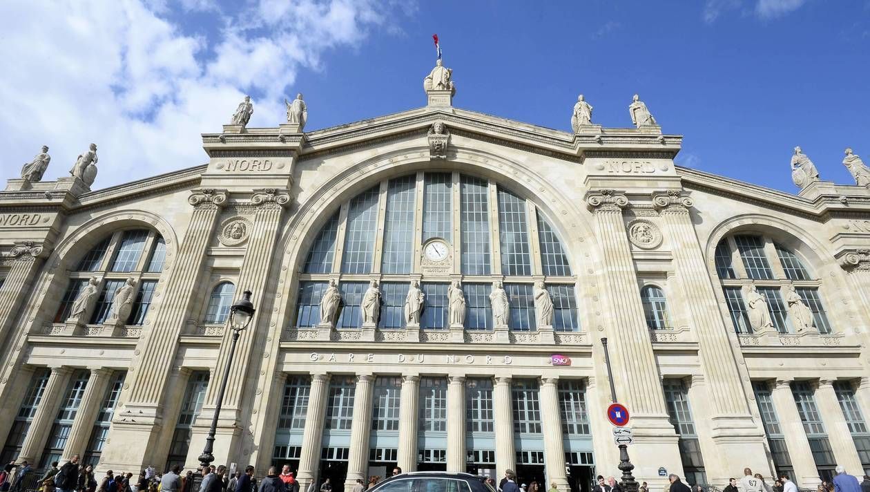 Sale at a shoe store in Paris turns into a robbery